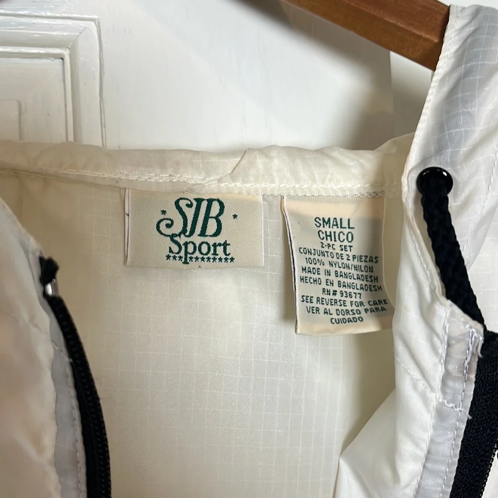 Drawstring Windbreaker - Picture 3 of 4